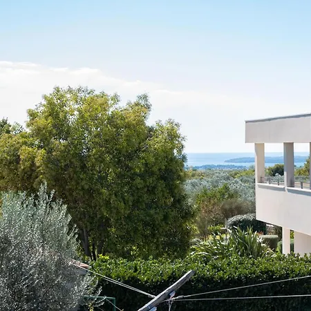 Appartamento The Garden App 1 *