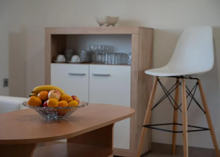 Apartament The Garden App 1 *